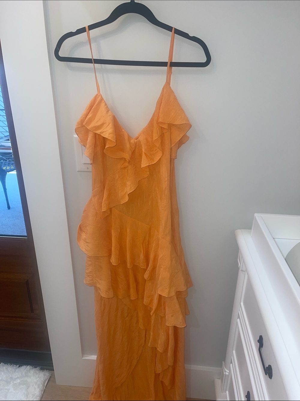 Beautiful orange dress!
